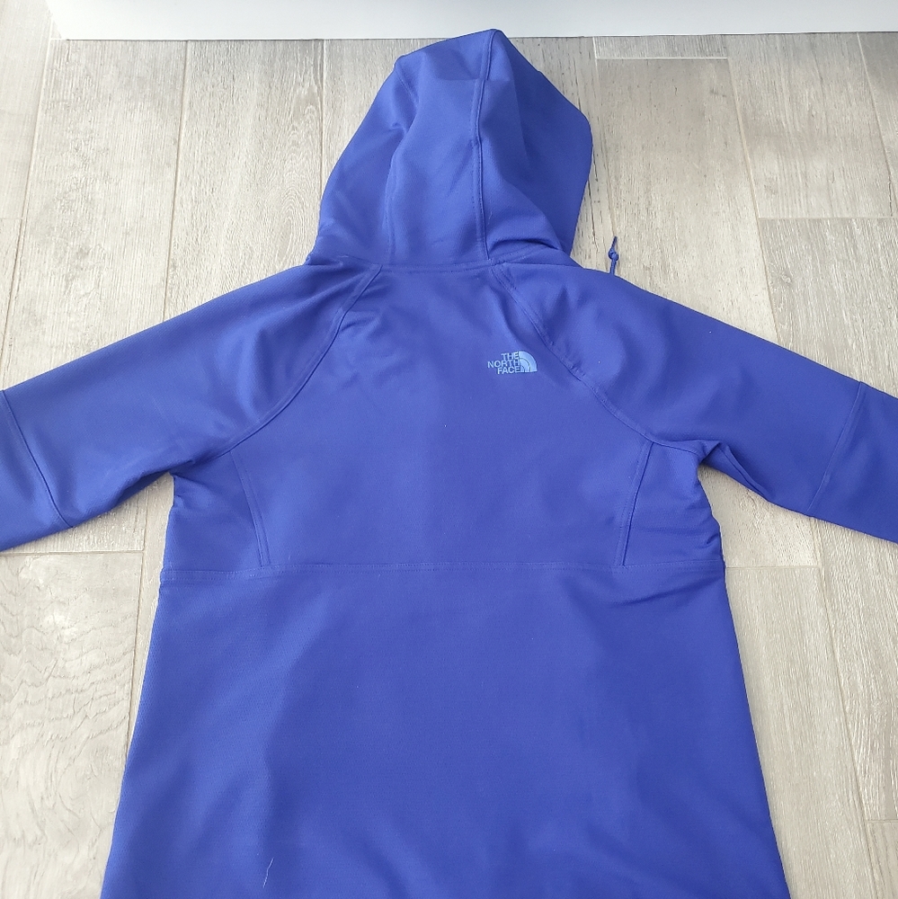 Northface pull over - Picture 2 of 3